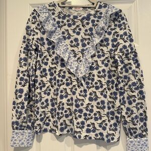GOLDIE Lewinter white cotton long sleeve top w blue floral print. Size small